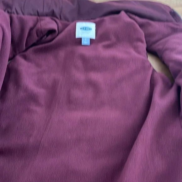 NWOT Old Navy vest colour maroon excellent condition - Picture 8 of 8